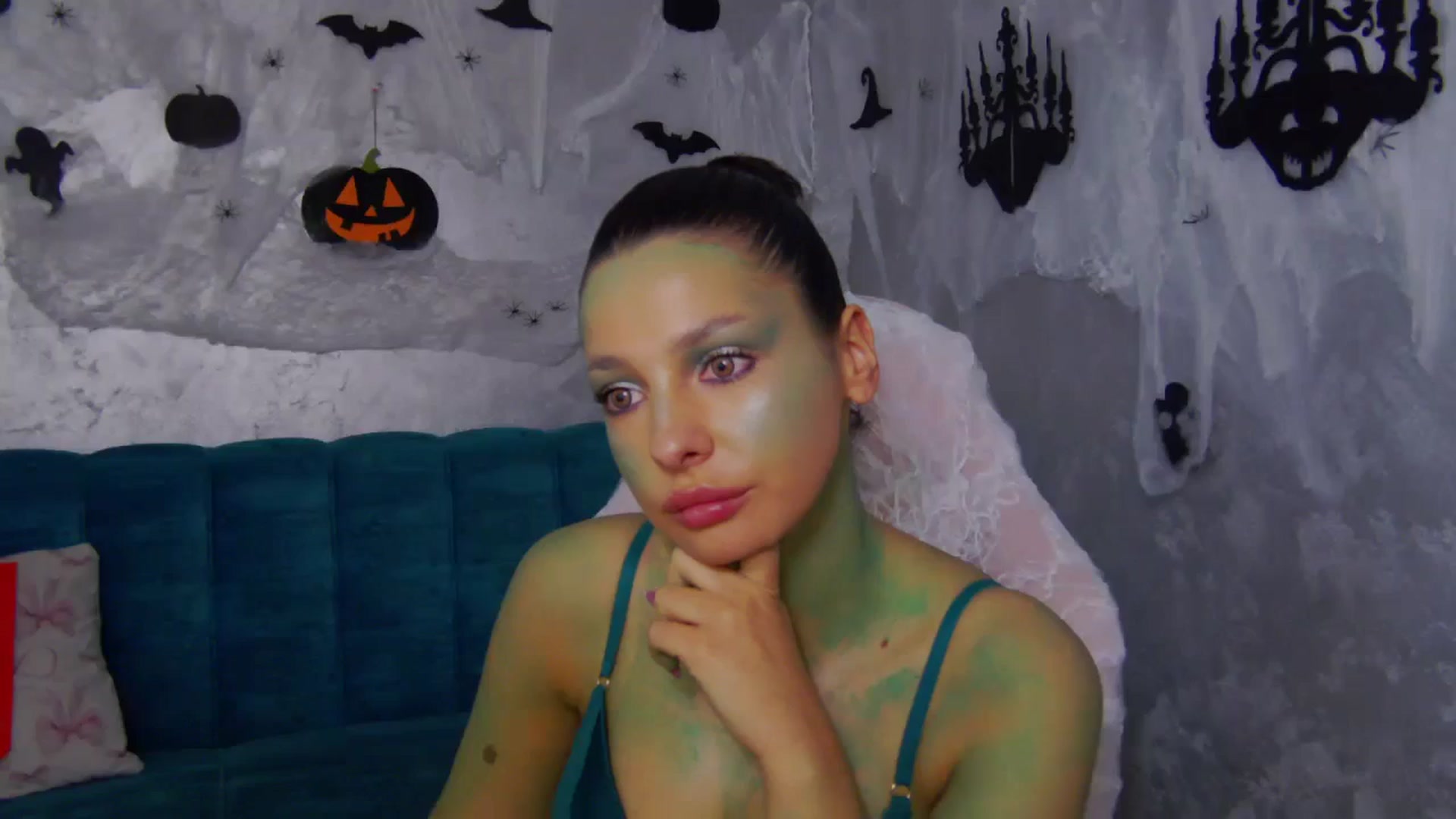 Gallery image thumbnail from WonderWomann's myfreecams stream on, 10/30/2025, 18:00 image 19 of 20