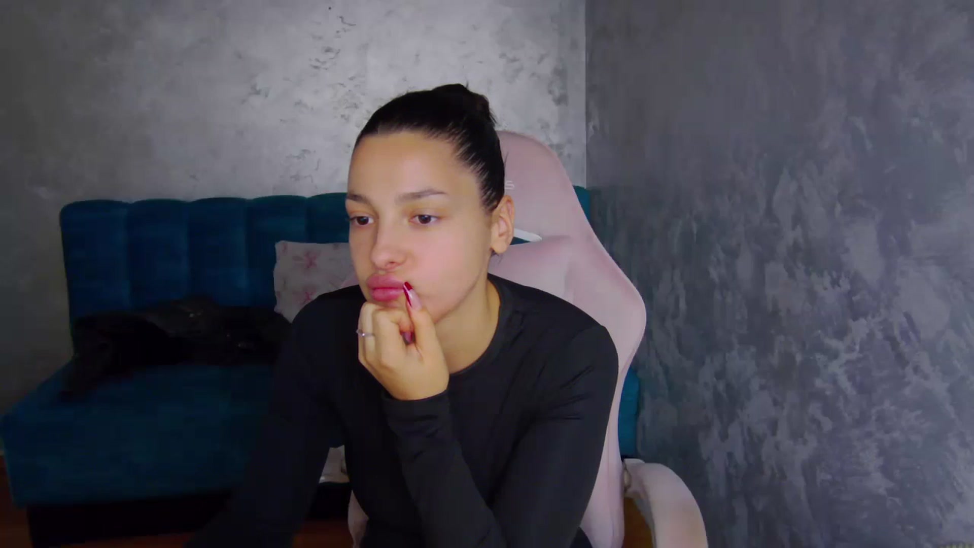 Gallery image thumbnail from WonderWomann's myfreecams stream on, 11/07/2025, 18:53 image 11 of 20
