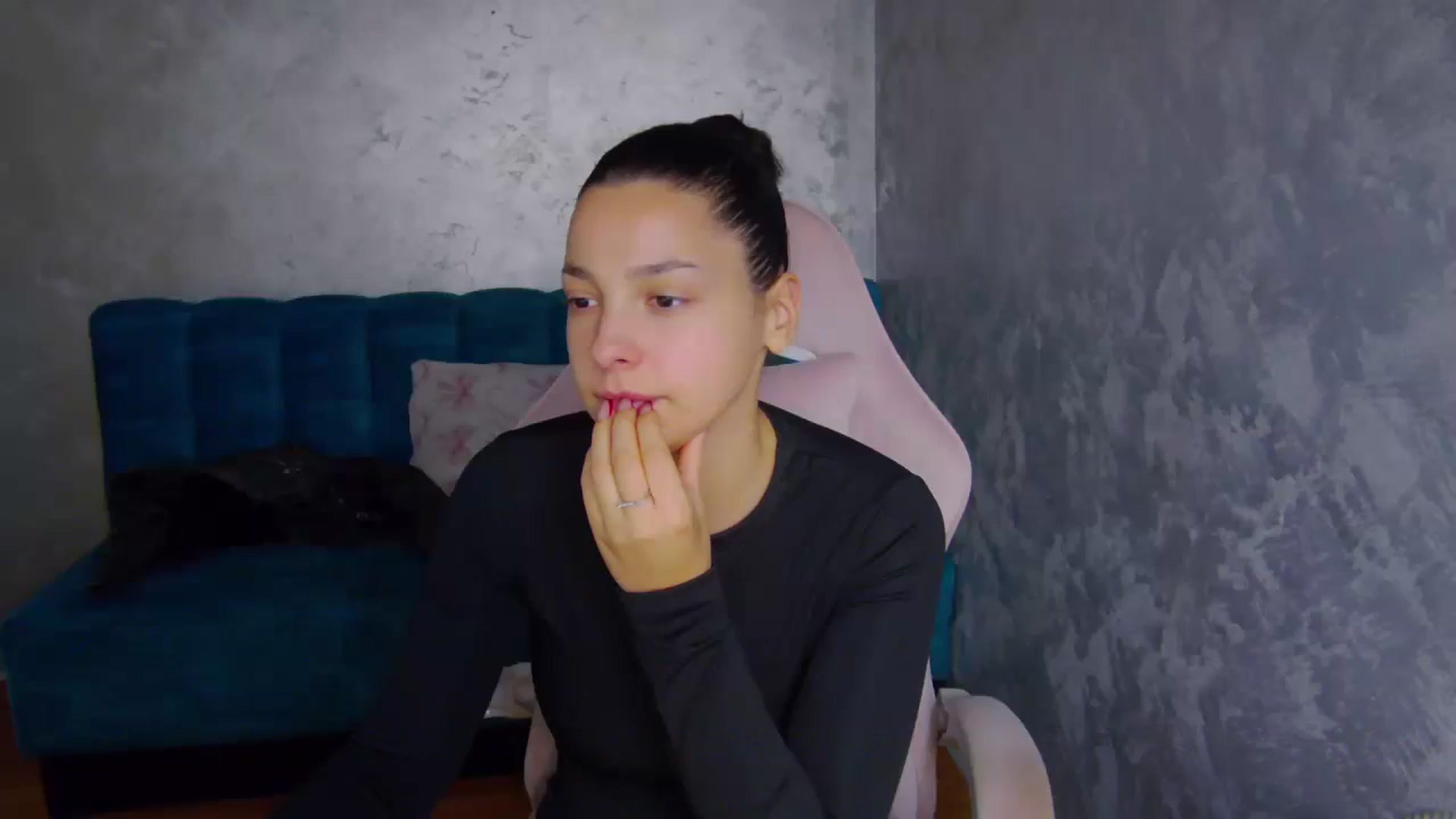 Gallery image thumbnail from WonderWomann's myfreecams stream on, 11/07/2025, 18:53 image 10 of 20