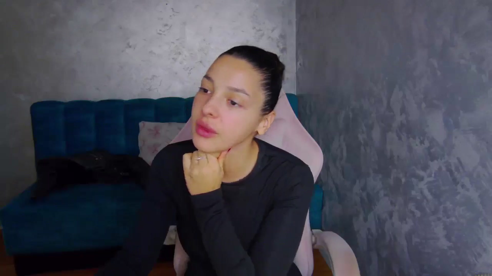 Gallery image thumbnail from WonderWomann's myfreecams stream on, 11/07/2025, 18:53 image 12 of 20