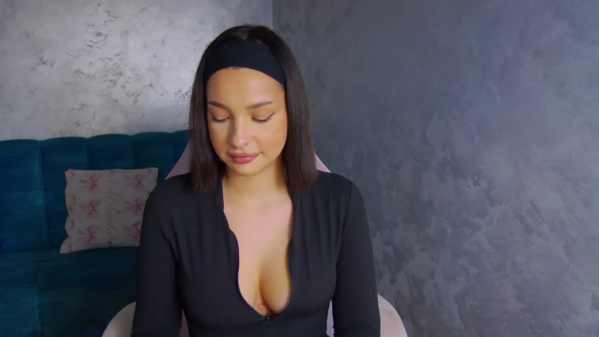 Gallery image thumbnail from WonderWomann's myfreecams stream on, 11/08/2025, 15:14 image 4 of 20