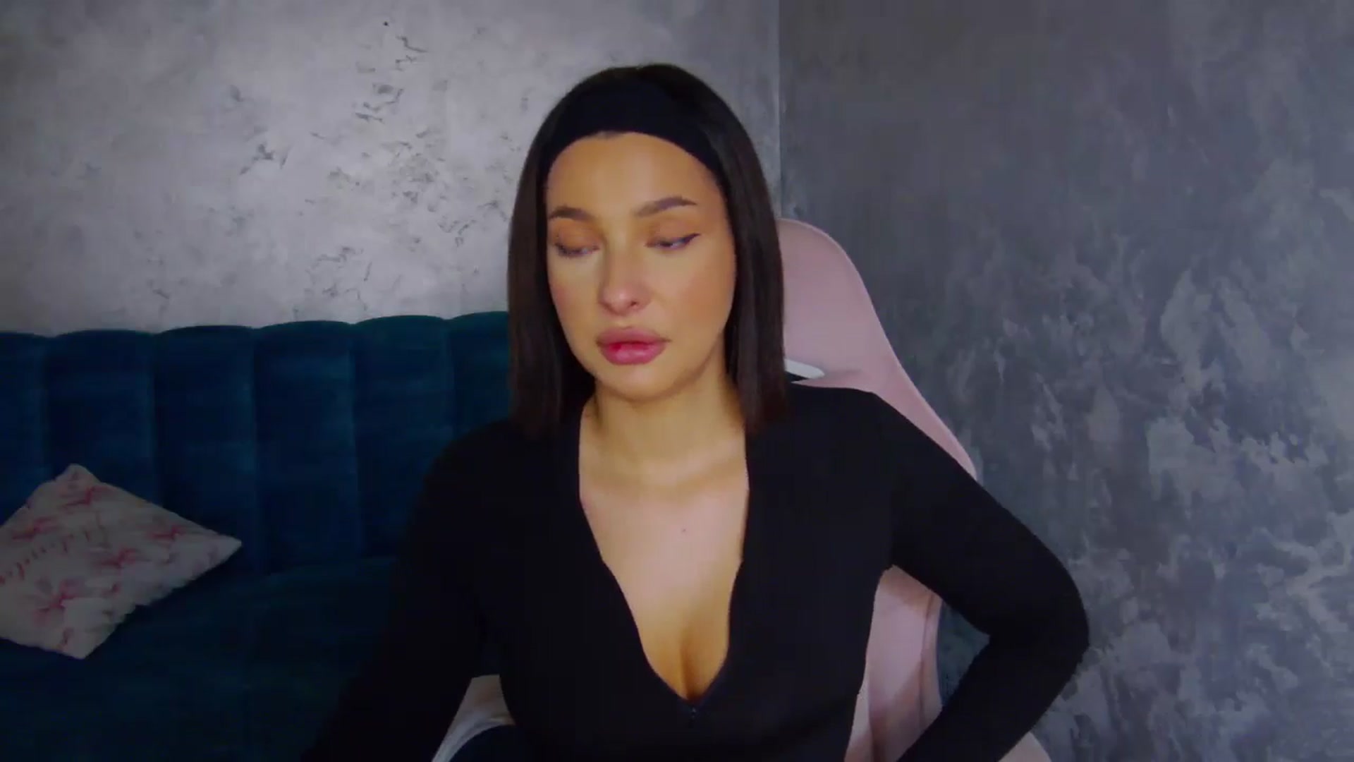 Gallery image thumbnail from WonderWomann's myfreecams stream on, 11/08/2025, 16:19 image 2 of 20