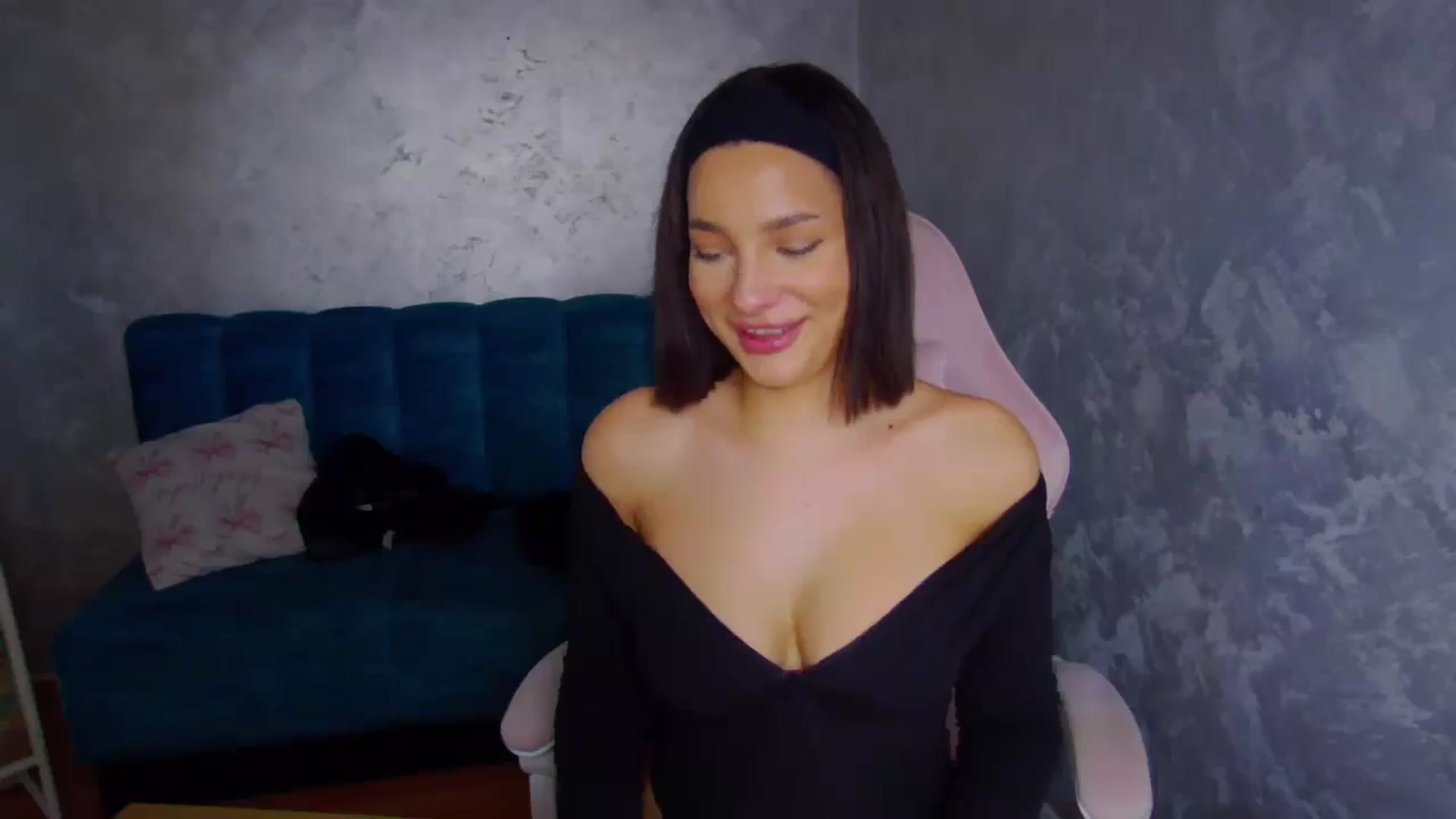 Gallery image thumbnail from WonderWomann's myfreecams stream on, 11/08/2025, 19:04 image 19 of 20