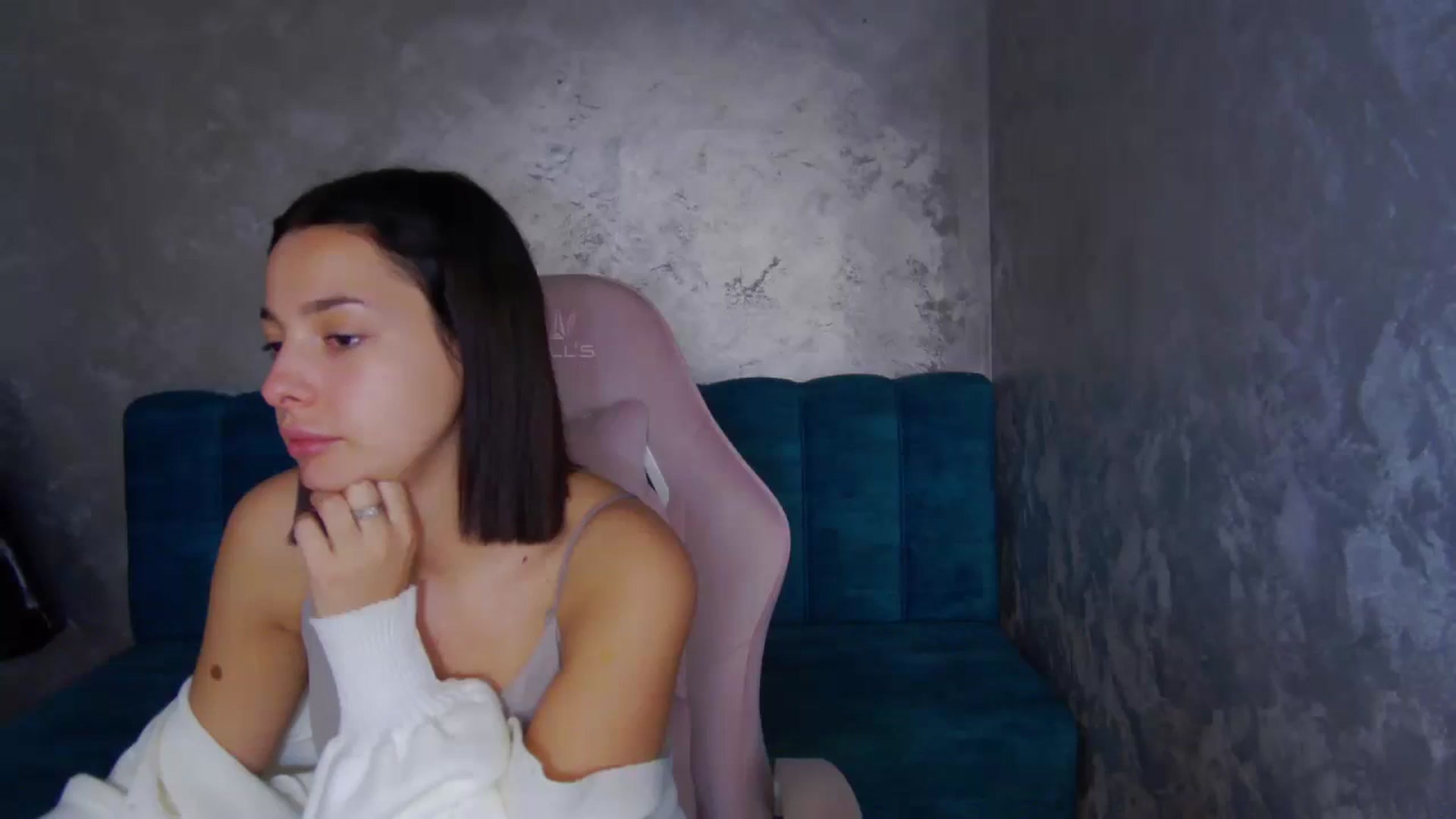 Gallery image thumbnail from WonderWomann's myfreecams stream on, 11/10/2025, 17:17 image 10 of 20