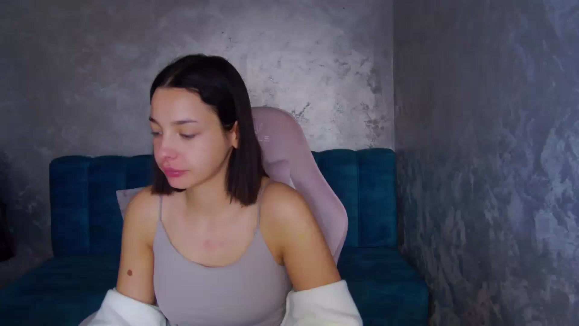 Gallery image thumbnail from WonderWomann's myfreecams stream on, 11/10/2025, 17:17 image 6 of 20