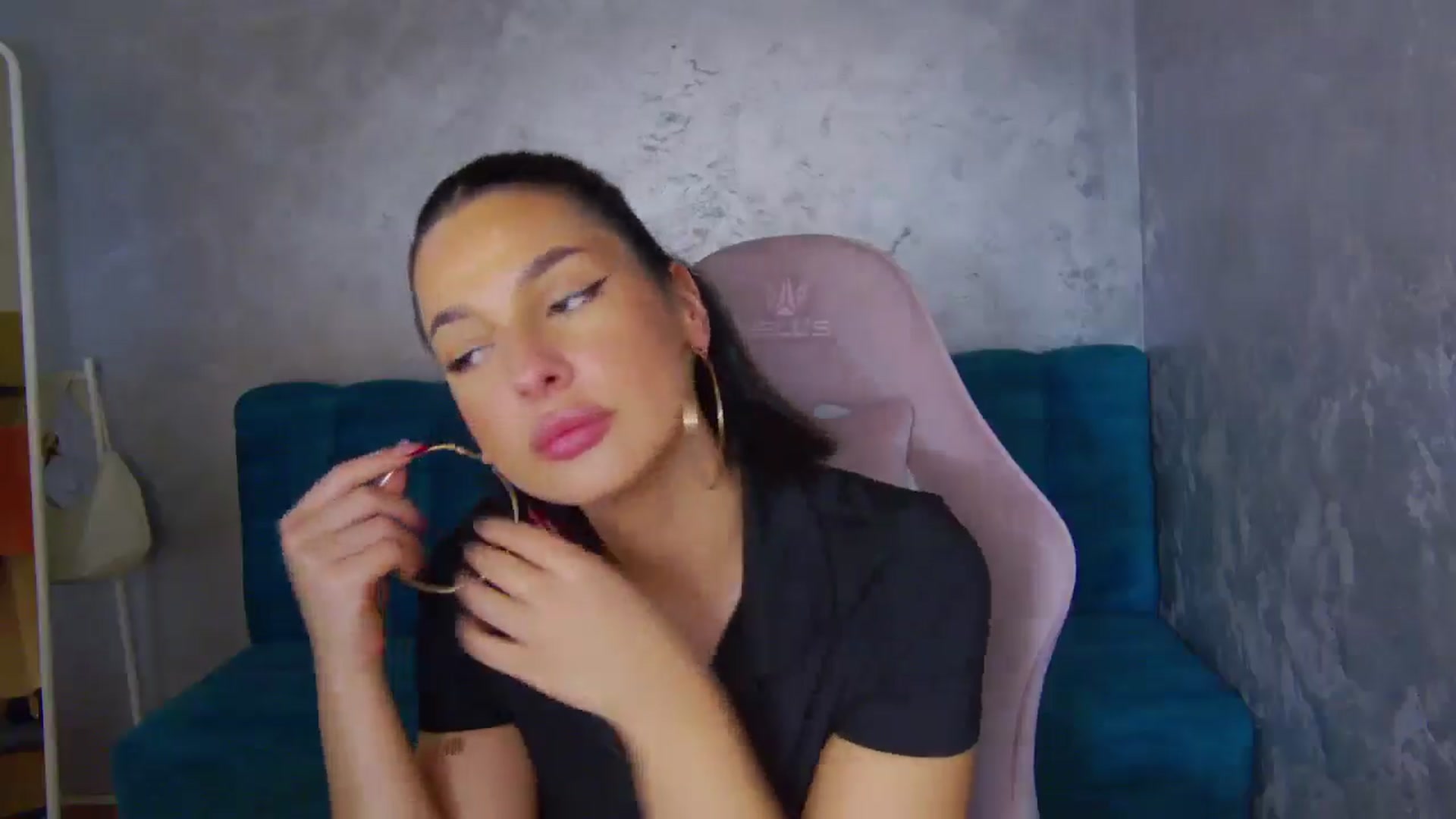 Gallery image thumbnail from WonderWomann's myfreecams stream on, 11/11/2025, 15:45 image 17 of 20
