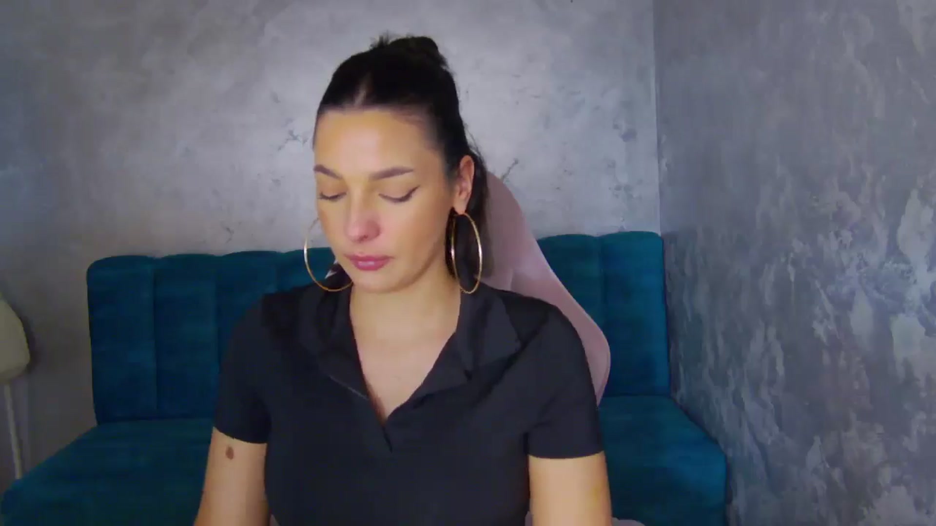 Gallery image thumbnail from WonderWomann's myfreecams stream on, 11/11/2025, 15:45 image 10 of 20