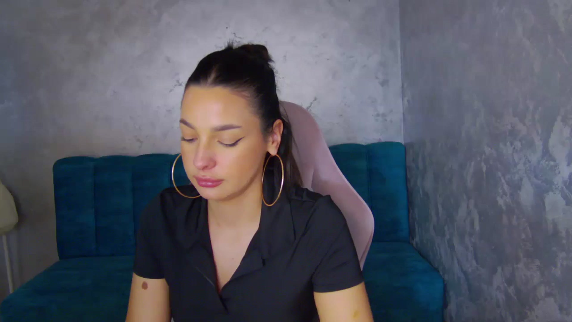Gallery image thumbnail from WonderWomann's myfreecams stream on, 11/11/2025, 15:45 image 11 of 20