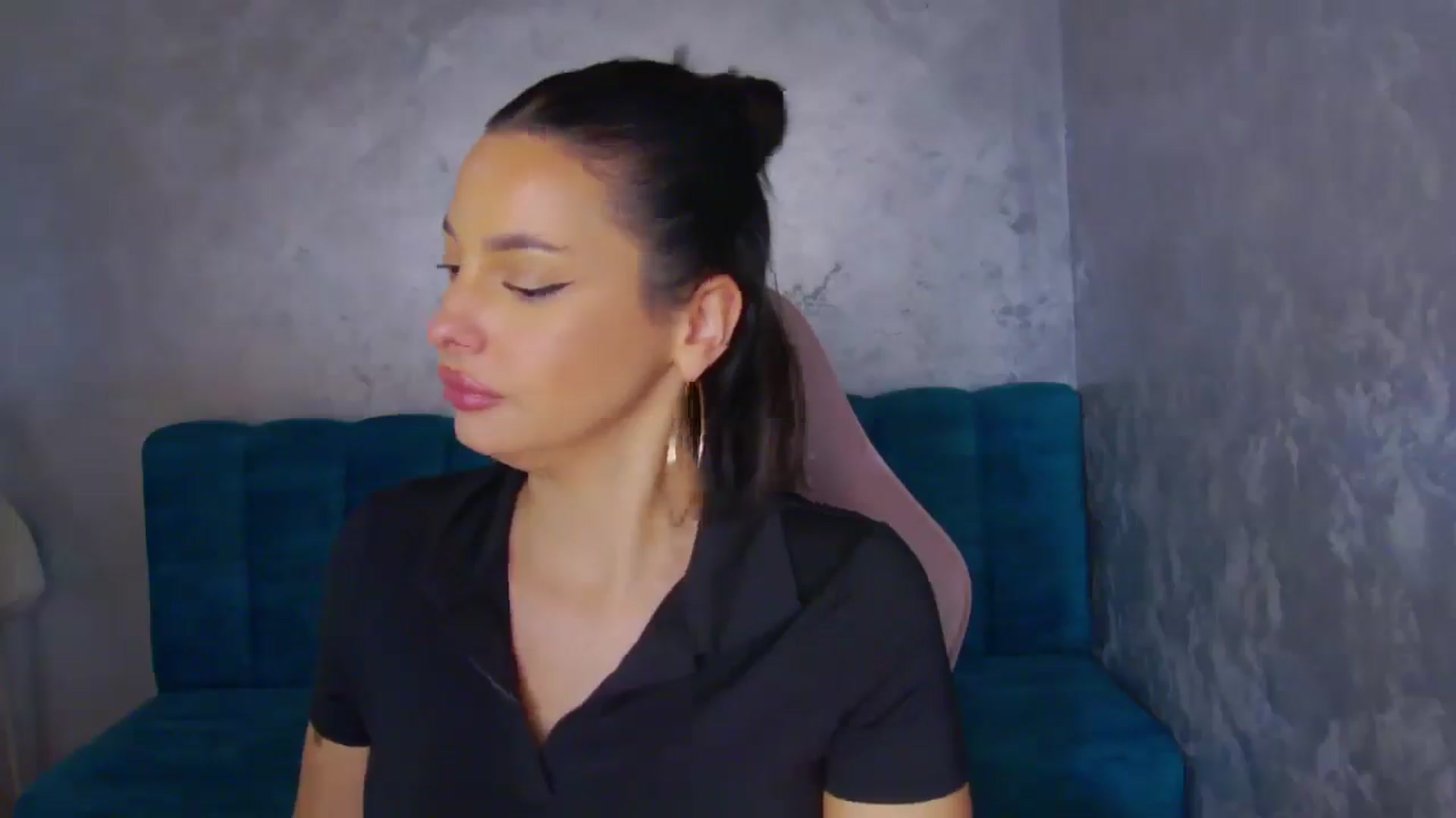 Gallery image thumbnail from WonderWomann's myfreecams stream on, 11/11/2025, 15:45 image 4 of 20