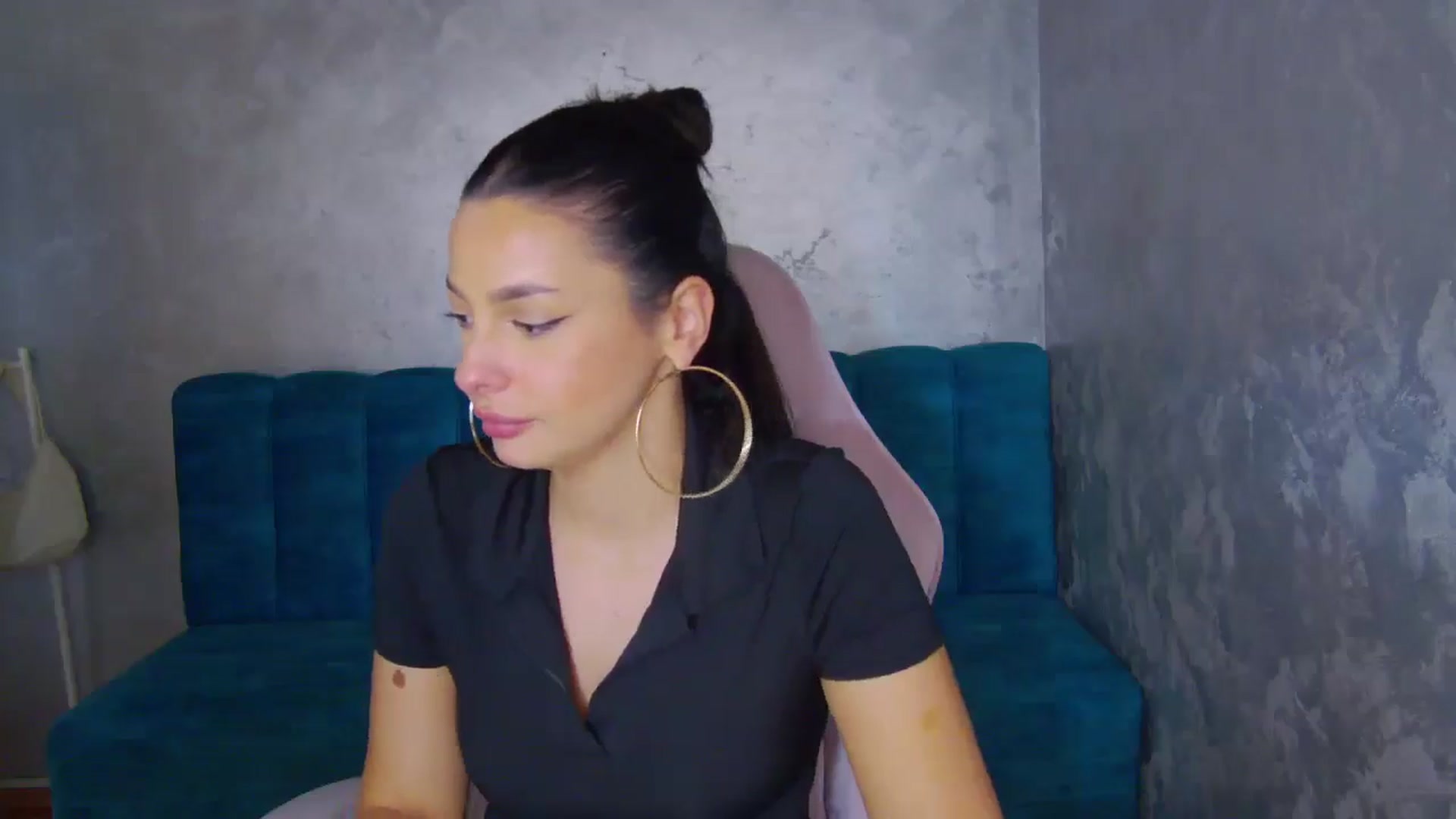 Gallery image thumbnail from WonderWomann's myfreecams stream on, 11/11/2025, 16:02 image 4 of 20