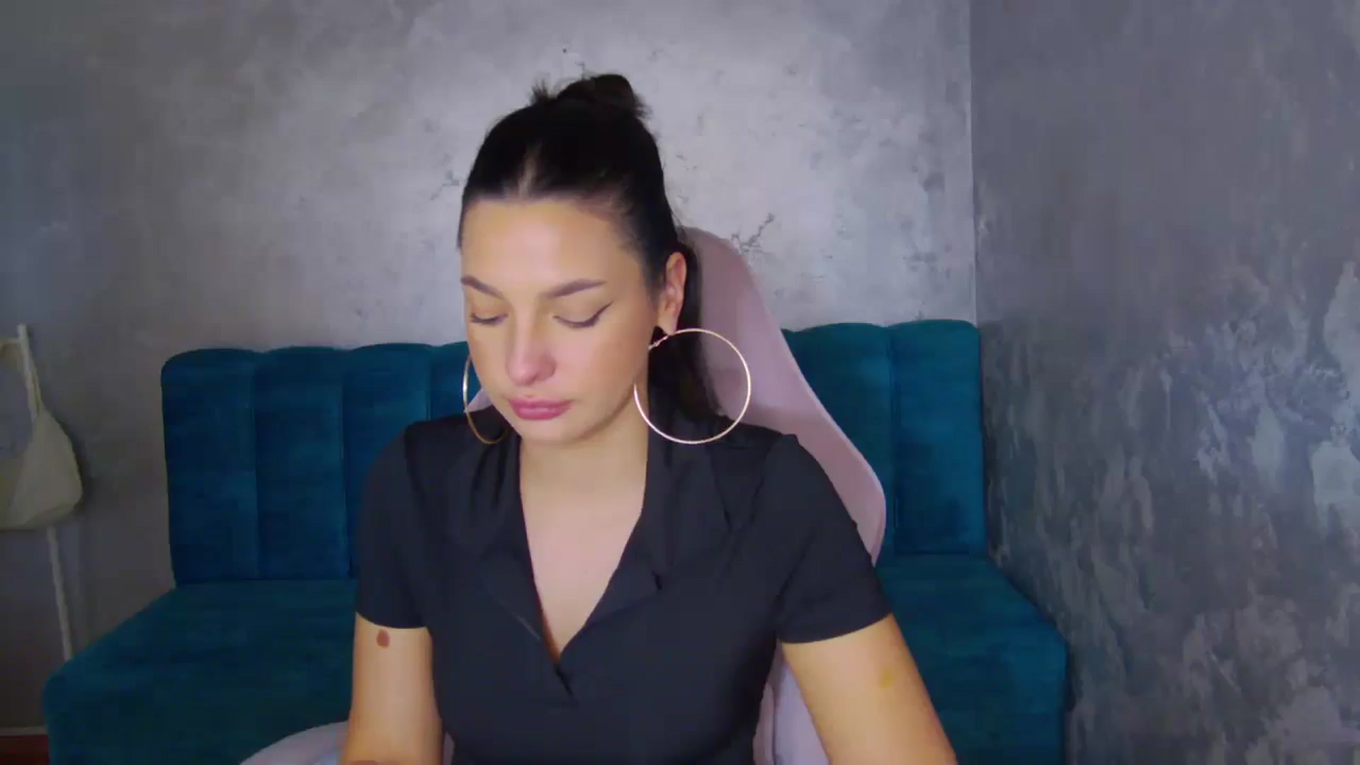 Gallery image thumbnail from WonderWomann's myfreecams stream on, 11/11/2025, 16:02 image 5 of 20