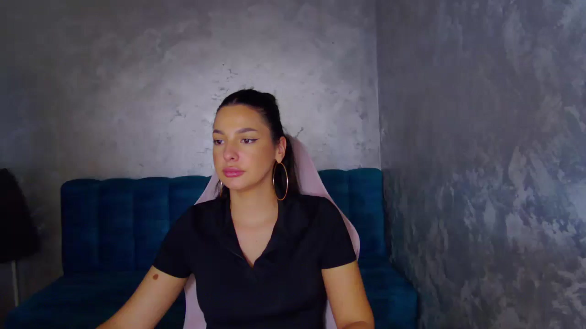 Gallery image thumbnail from WonderWomann's myfreecams stream on, 11/11/2025, 19:56 image 19 of 20