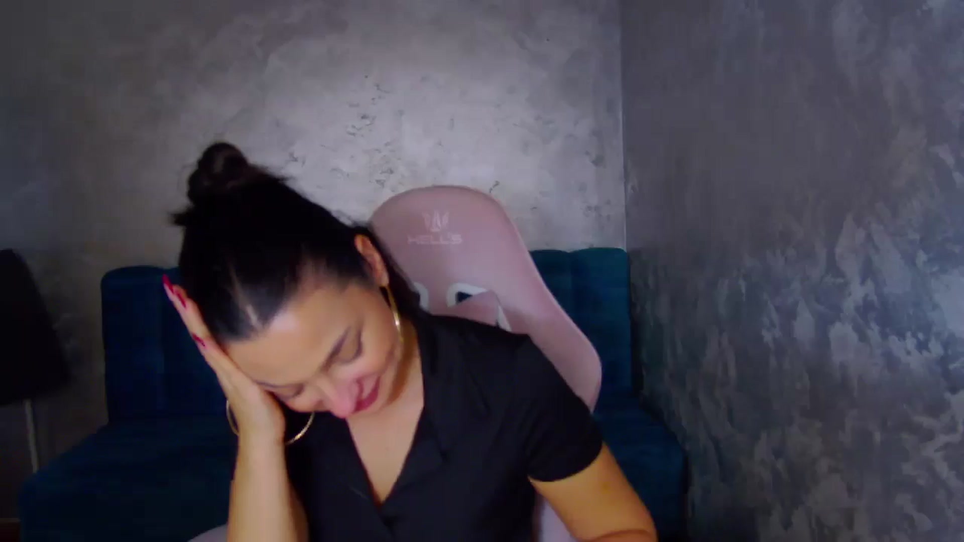 Gallery image thumbnail from WonderWomann's myfreecams stream on, 11/11/2025, 19:56 image 11 of 20