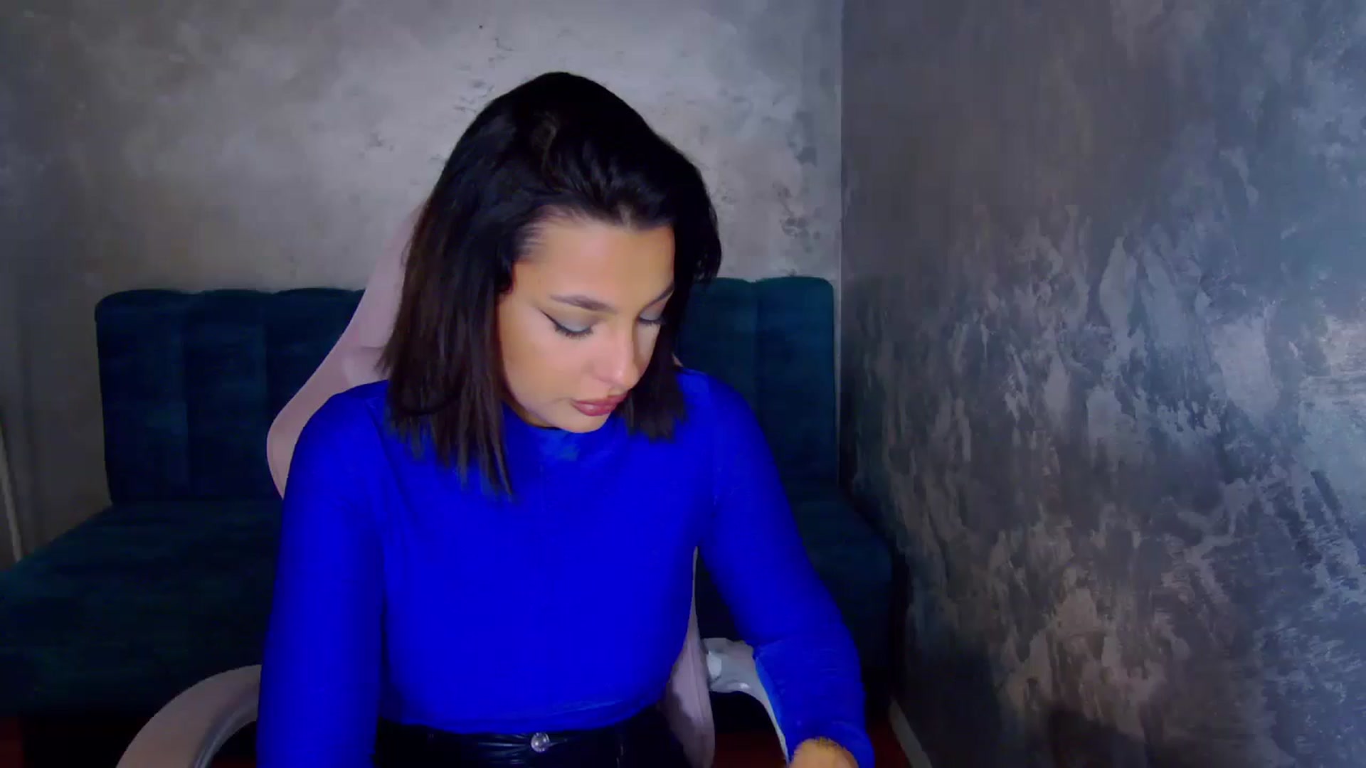 Gallery image thumbnail from WonderWomann's myfreecams stream on, 11/12/2025, 15:01 image 8 of 20