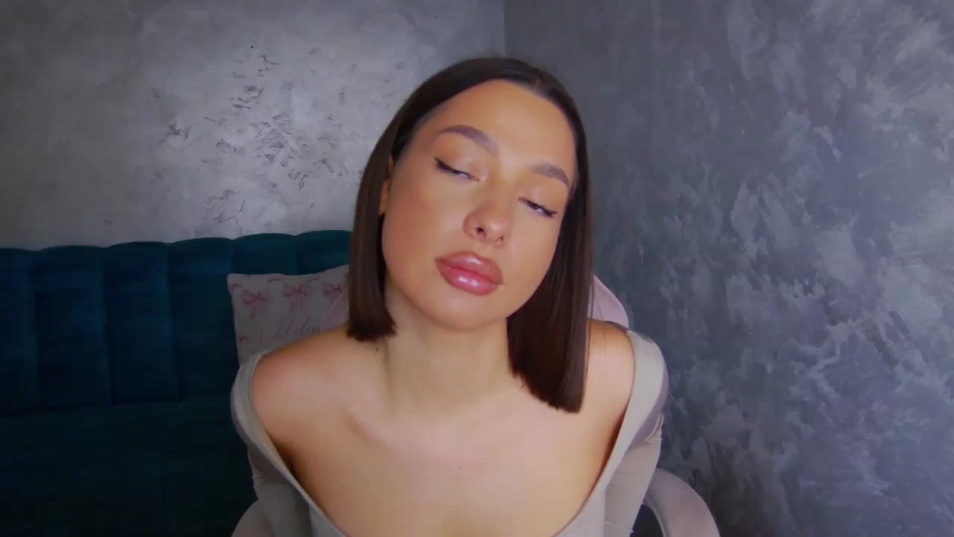 Gallery image thumbnail from WonderWomann's myfreecams stream on, 11/13/2025, 14:17 image 14 of 20