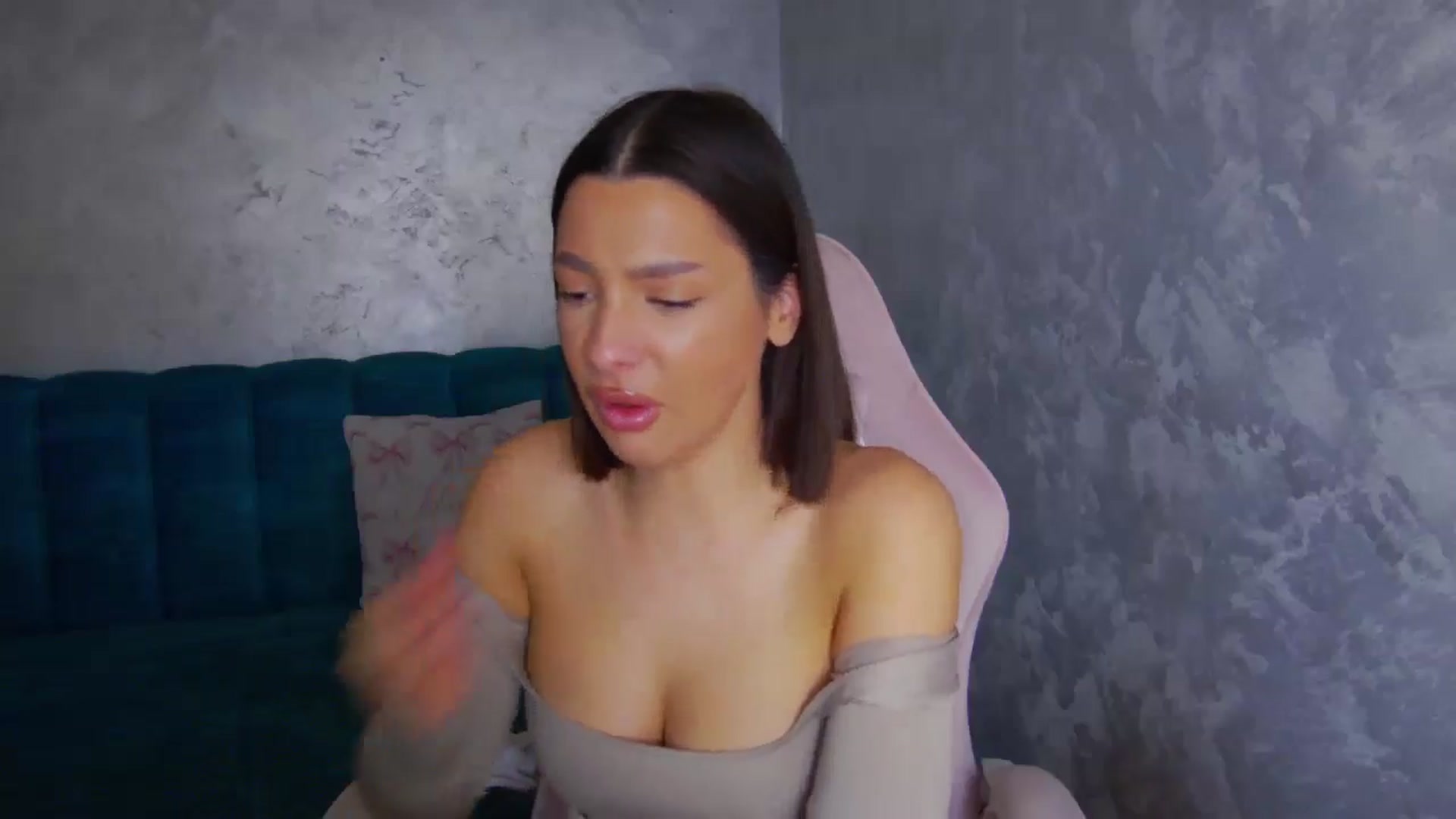 Gallery image thumbnail from WonderWomann's myfreecams stream on, 11/13/2025, 17:44 image 10 of 20