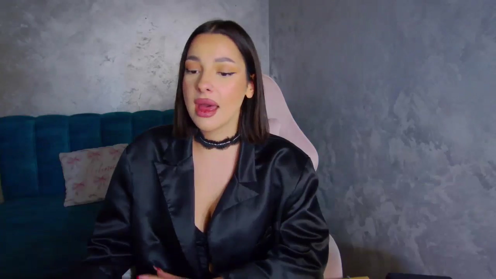 Gallery image thumbnail from WonderWomann's myfreecams stream on, 11/15/2025, 16:21 image 12 of 20