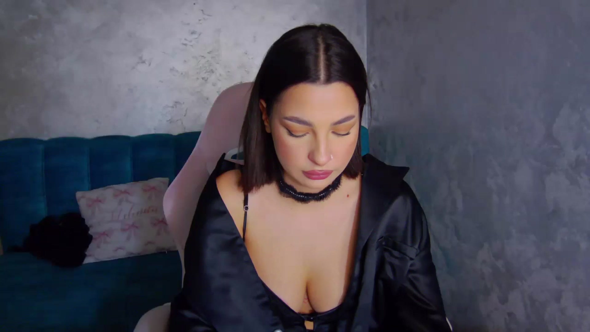 Gallery image thumbnail from WonderWomann's myfreecams stream on, 11/15/2025, 16:21 image 17 of 20