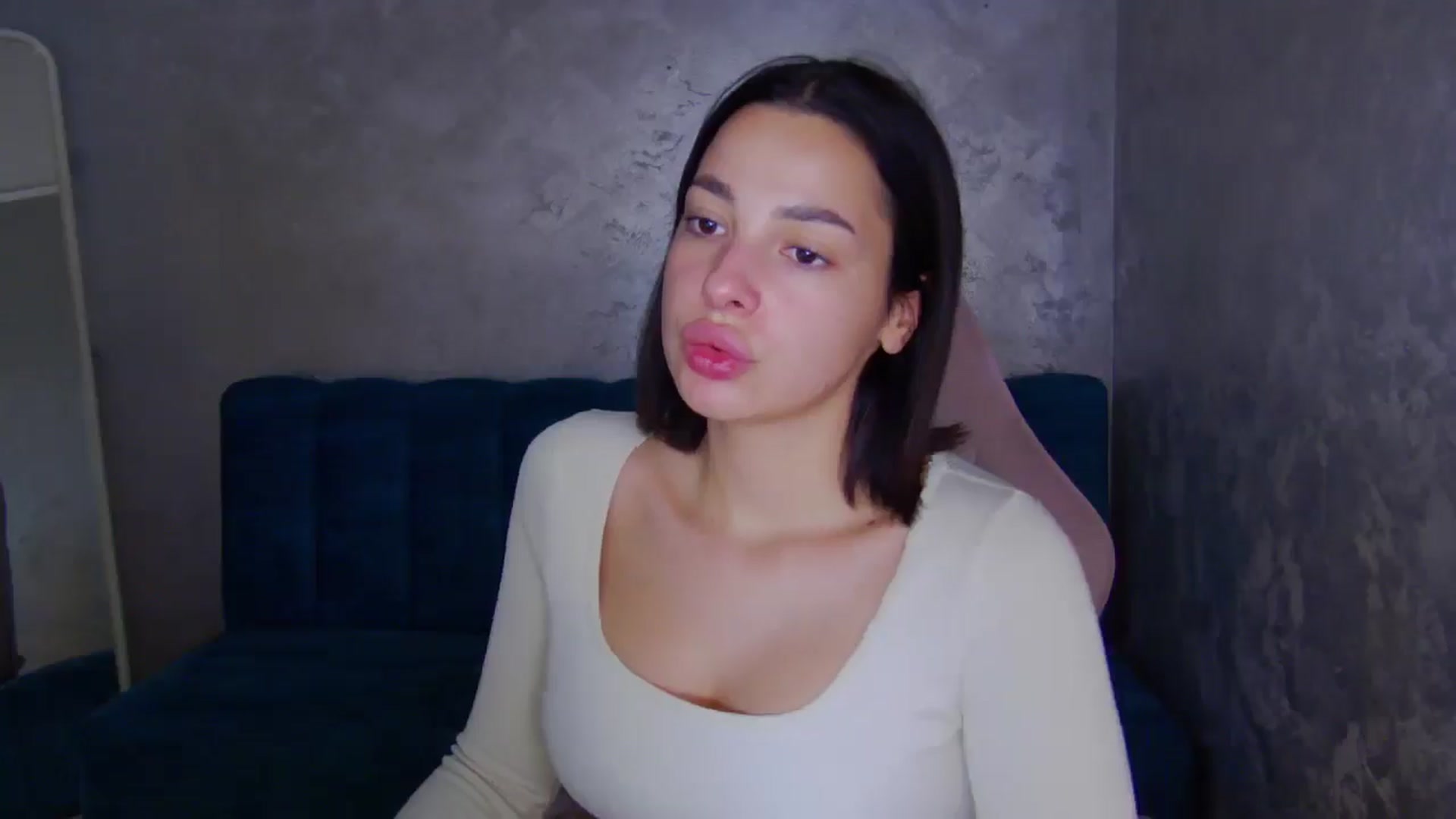 Gallery image thumbnail from WonderWomann's myfreecams stream on, 11/17/2025, 19:53 image 14 of 20