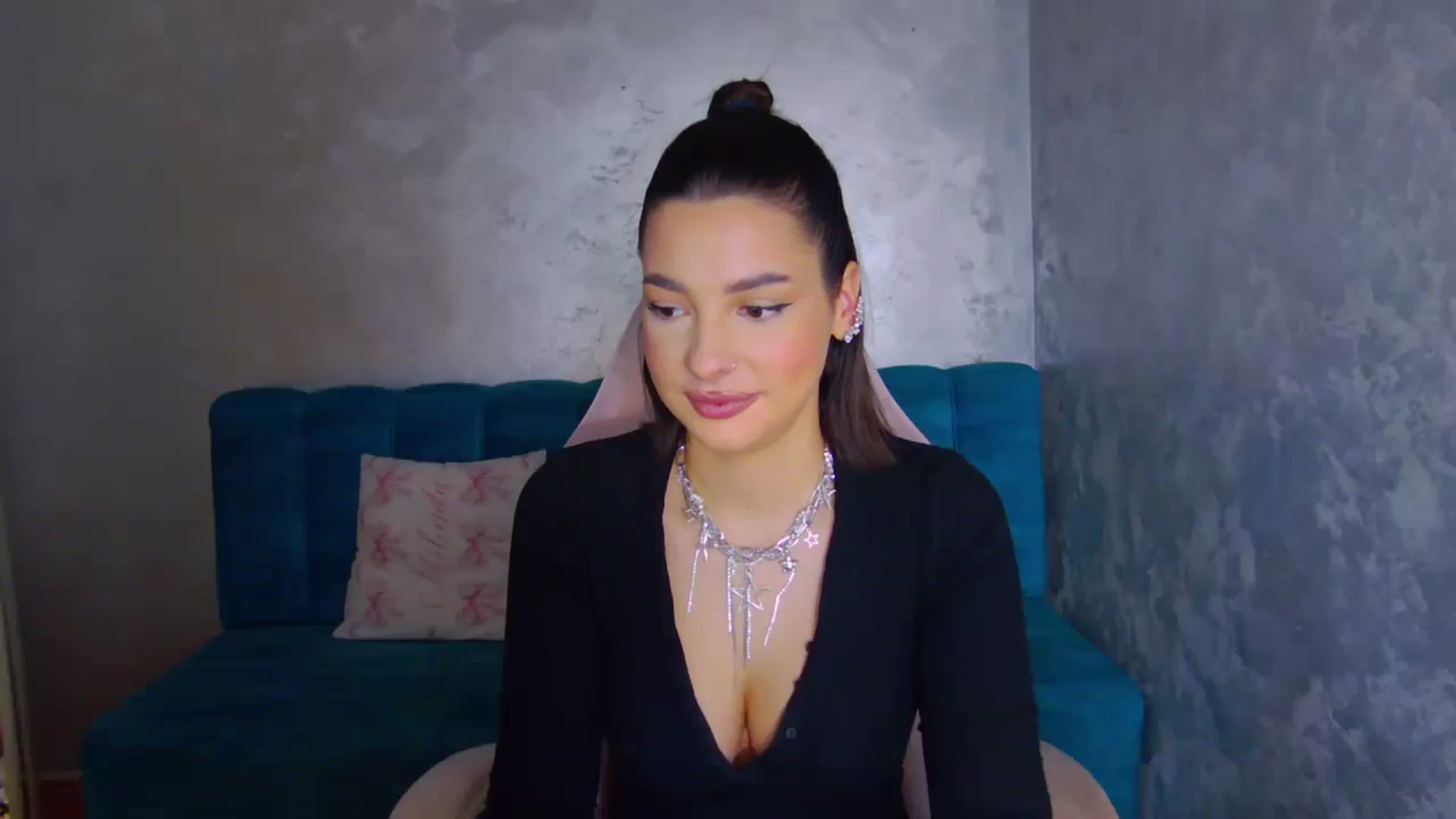 Gallery image thumbnail from WonderWomann's myfreecams stream on, 11/27/2025, 17:47 image 9 of 20
