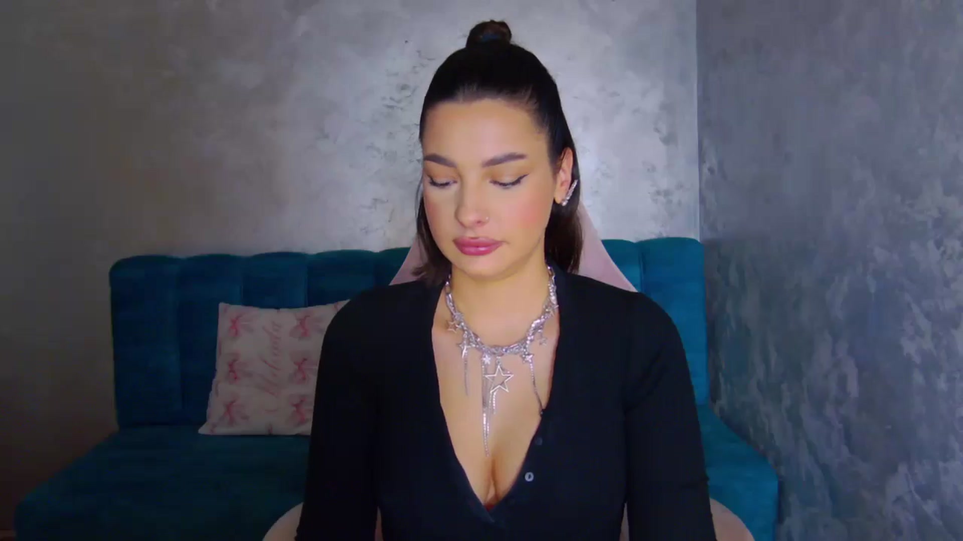 Gallery image thumbnail from WonderWomann's myfreecams stream on, 11/27/2025, 17:47 image 17 of 20