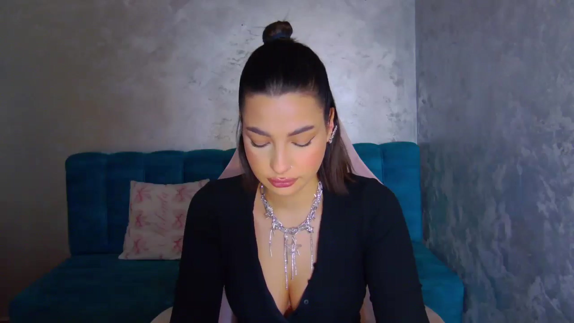 Gallery image thumbnail from WonderWomann's myfreecams stream on, 11/27/2025, 17:47 image 14 of 20