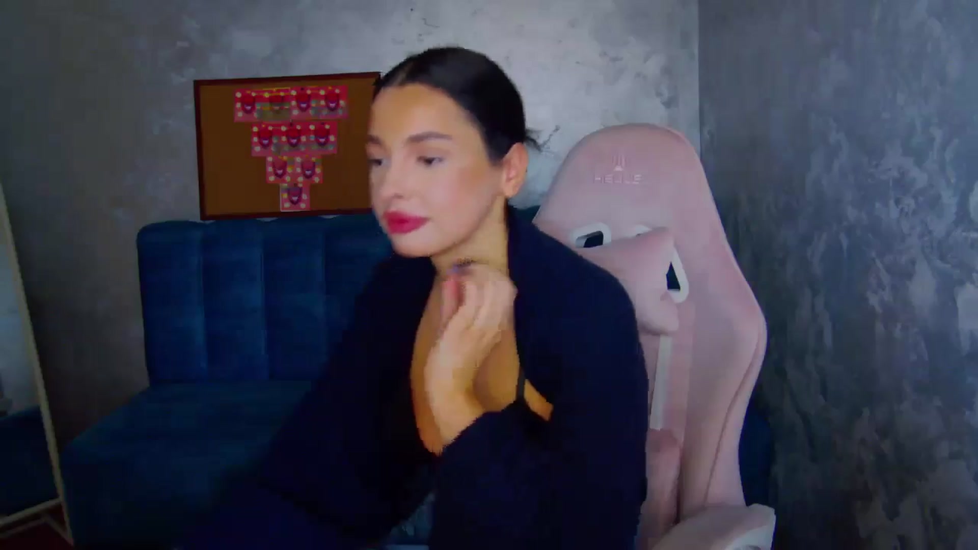 Gallery image thumbnail from WonderWomann's myfreecams stream on, 11/28/2025, 16:22 image 15 of 20