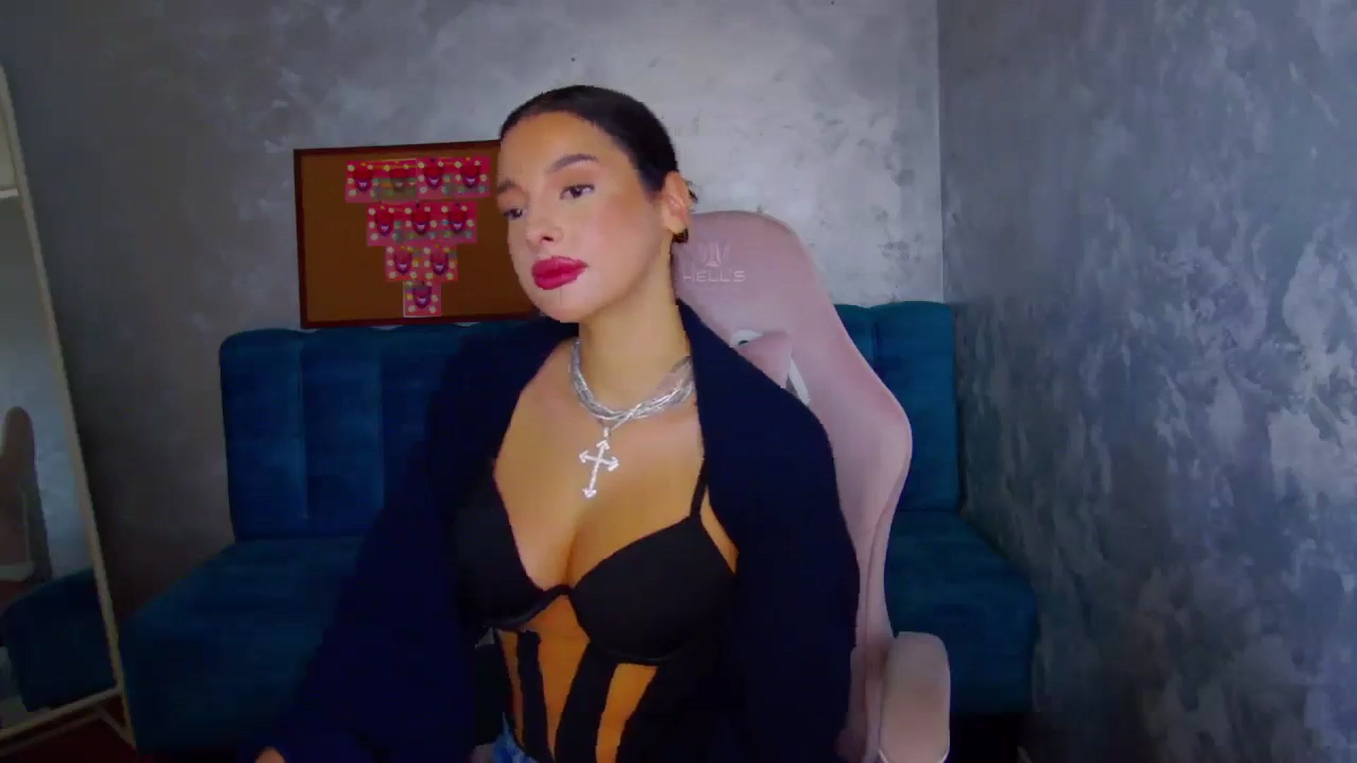 Gallery image thumbnail from WonderWomann's myfreecams stream on, 11/28/2025, 16:22 image 5 of 20