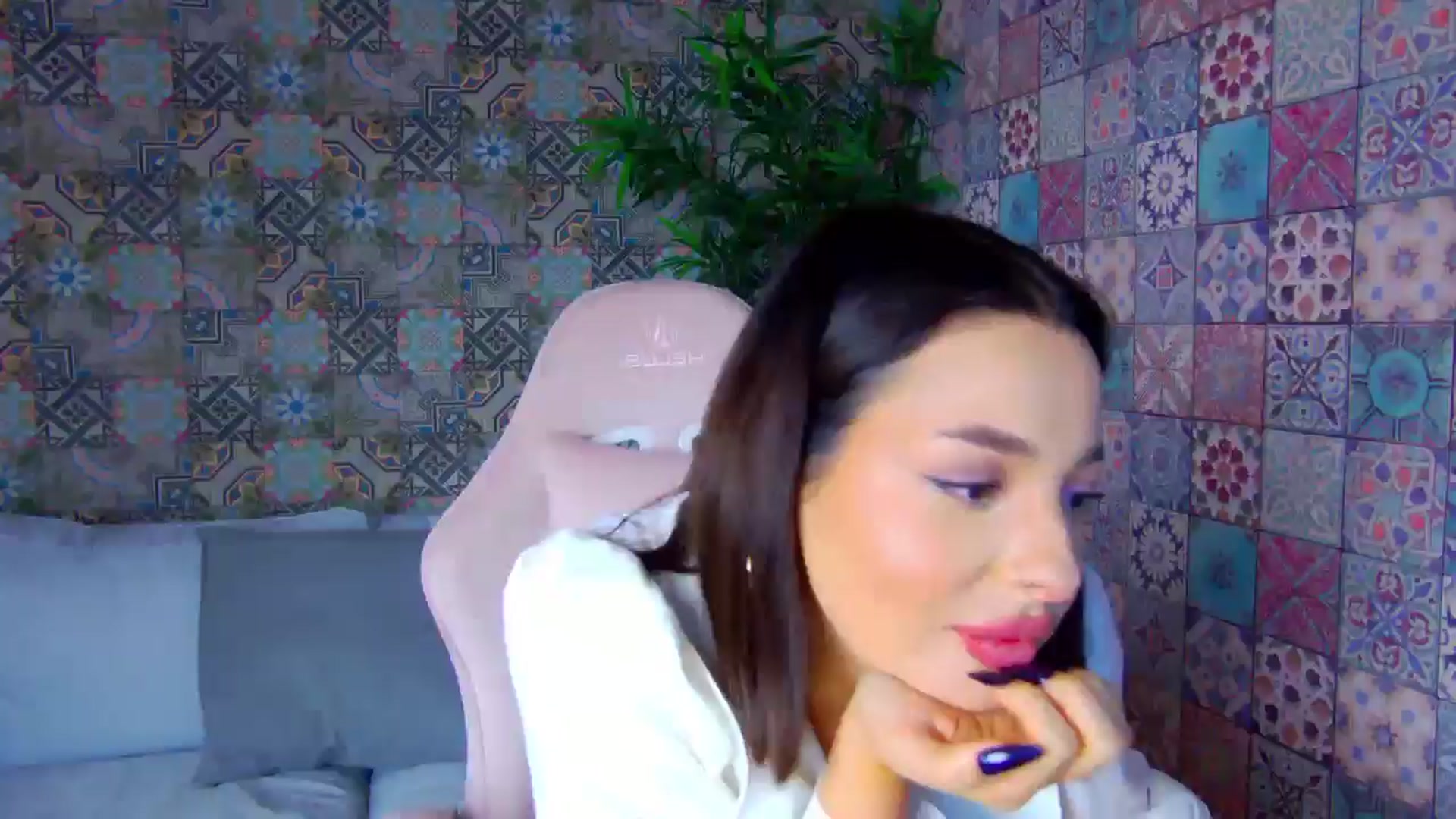 Gallery image thumbnail from WonderWomann's myfreecams stream on, 12/03/2025, 23:09 image 6 of 20