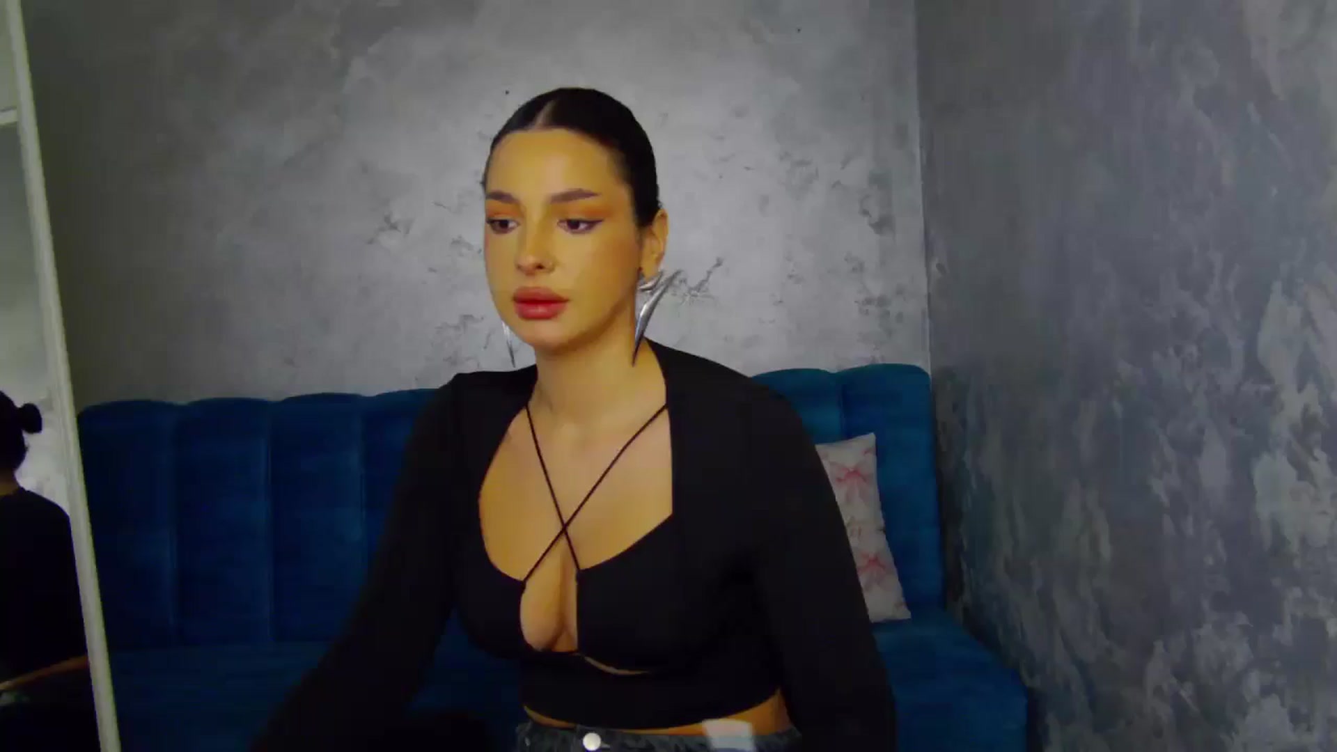 Gallery image thumbnail from WonderWomann's myfreecams stream on, 12/05/2025, 19:19 image 13 of 20