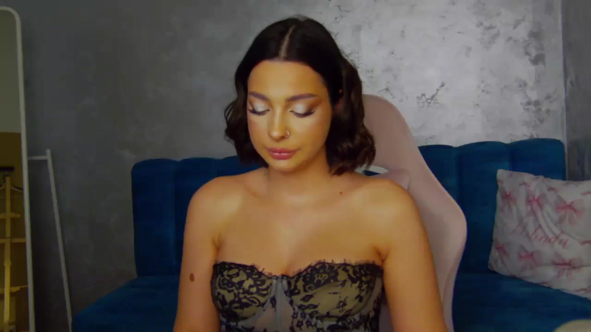 Gallery image thumbnail from WonderWomann's myfreecams stream on, 12/08/2025, 15:38 image 8 of 20