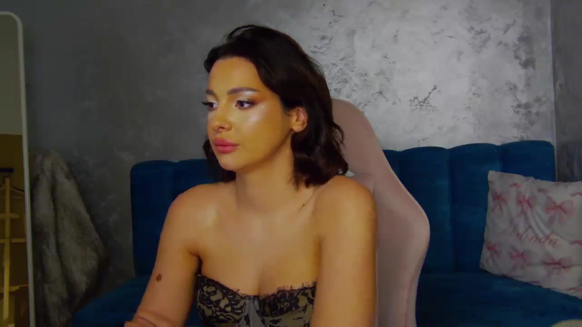 Gallery image thumbnail from WonderWomann's myfreecams stream on, 12/08/2025, 18:09 image 3 of 20