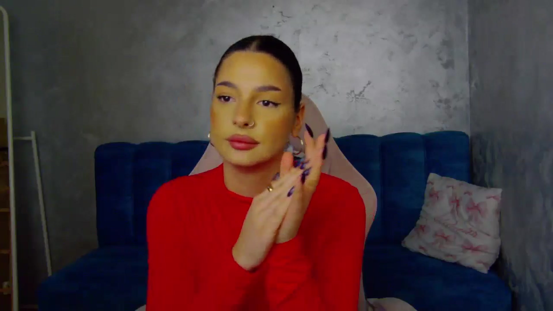 Gallery image thumbnail from WonderWomann's myfreecams stream on, 12/09/2025, 17:48 image 15 of 20