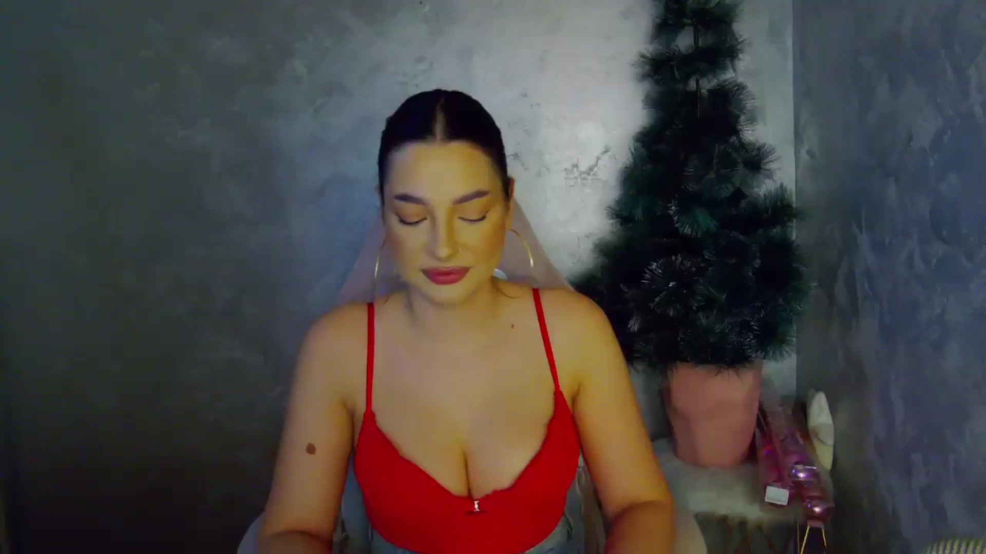 Gallery image thumbnail from WonderWomann's myfreecams stream on, 12/12/2025, 15:05 image 3 of 20