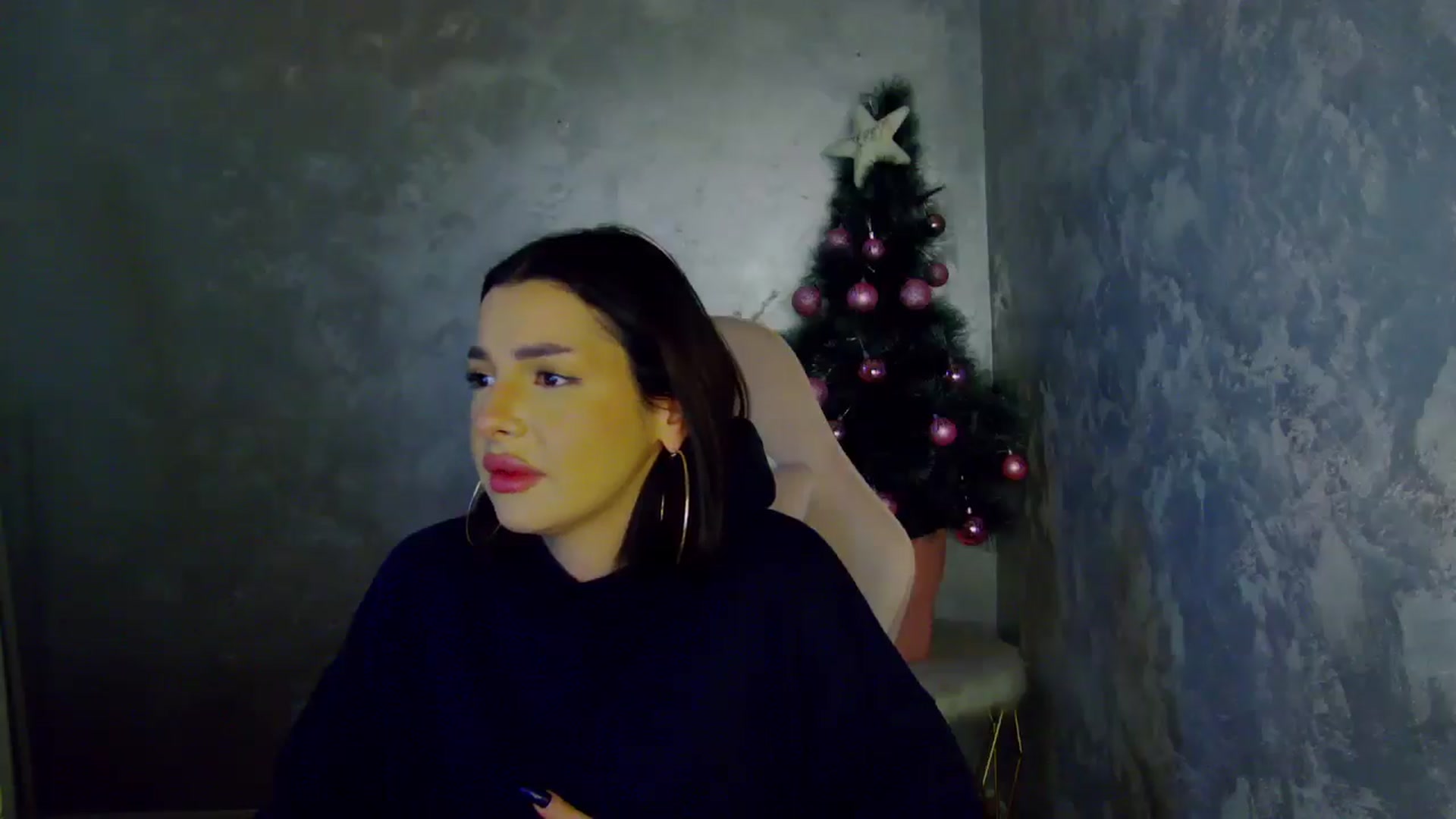 Gallery image thumbnail from WonderWomann's myfreecams stream on, 12/12/2025, 19:26 image 19 of 20