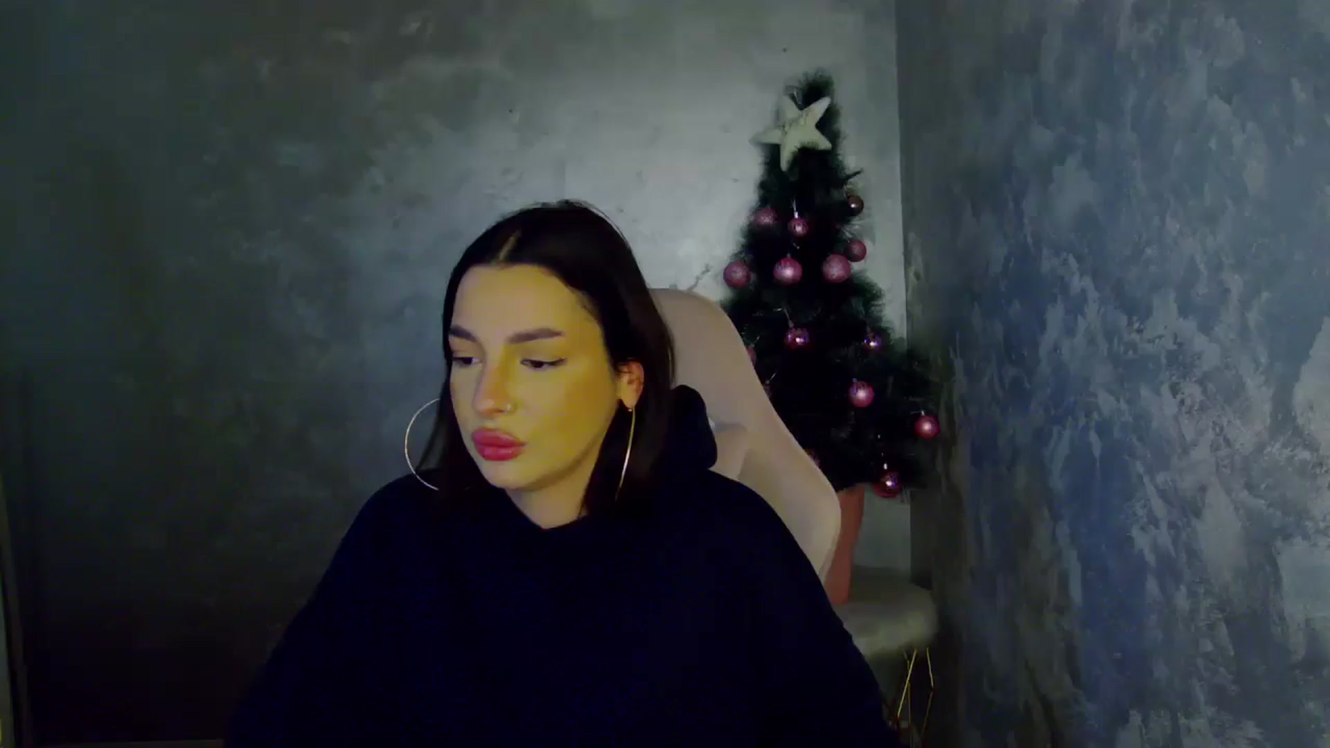 Gallery image thumbnail from WonderWomann's myfreecams stream on, 12/12/2025, 19:26 image 10 of 20