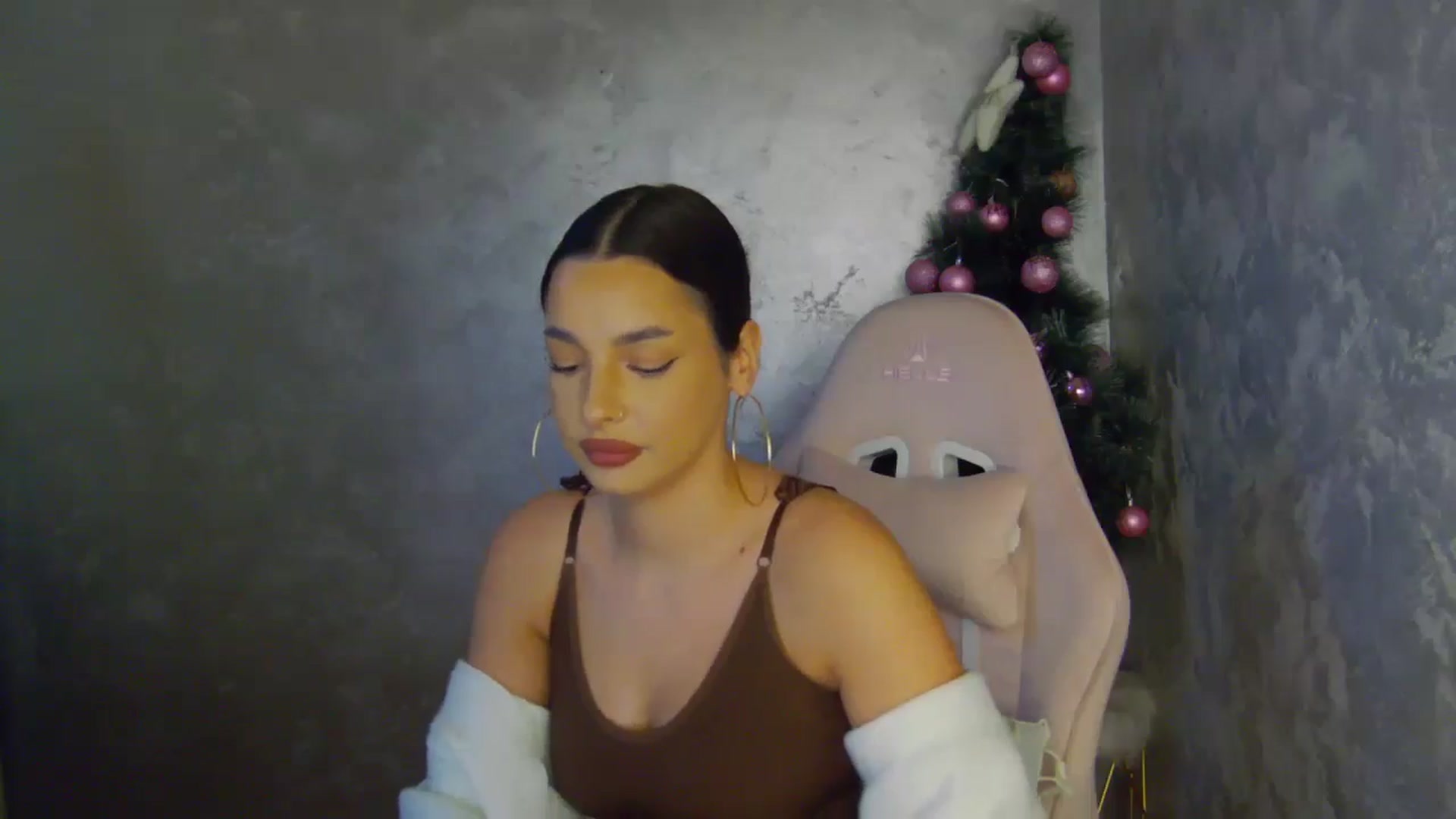 Gallery image thumbnail from WonderWomann's myfreecams stream on, 12/13/2025, 16:54 image 3 of 20