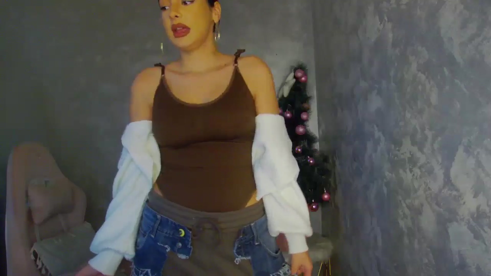 Gallery image thumbnail from WonderWomann's myfreecams stream on, 12/13/2025, 16:54 image 7 of 20