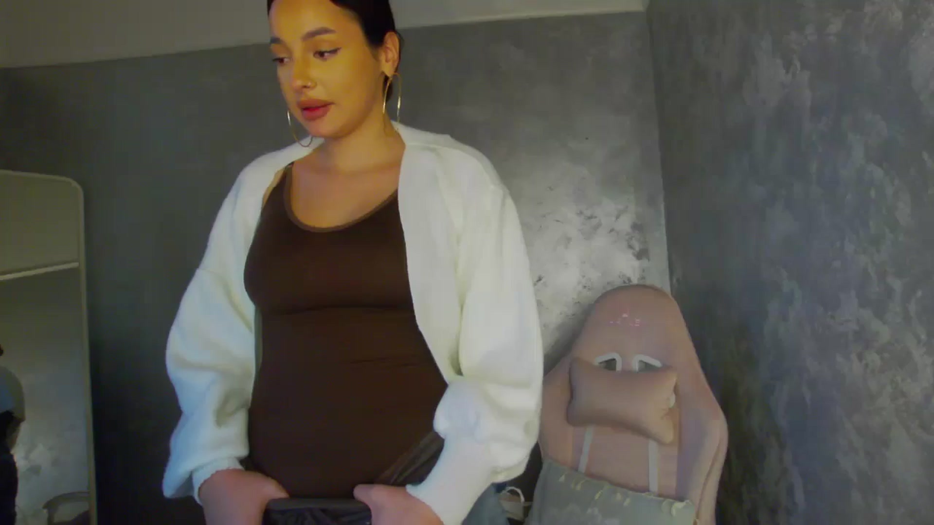 Gallery image thumbnail from WonderWomann's myfreecams stream on, 12/13/2025, 20:02 image 16 of 20