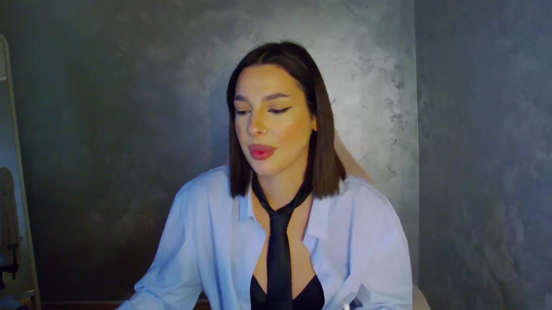 Gallery image thumbnail from WonderWomann's myfreecams stream on, 12/28/2025, 15:16 image 14 of 20