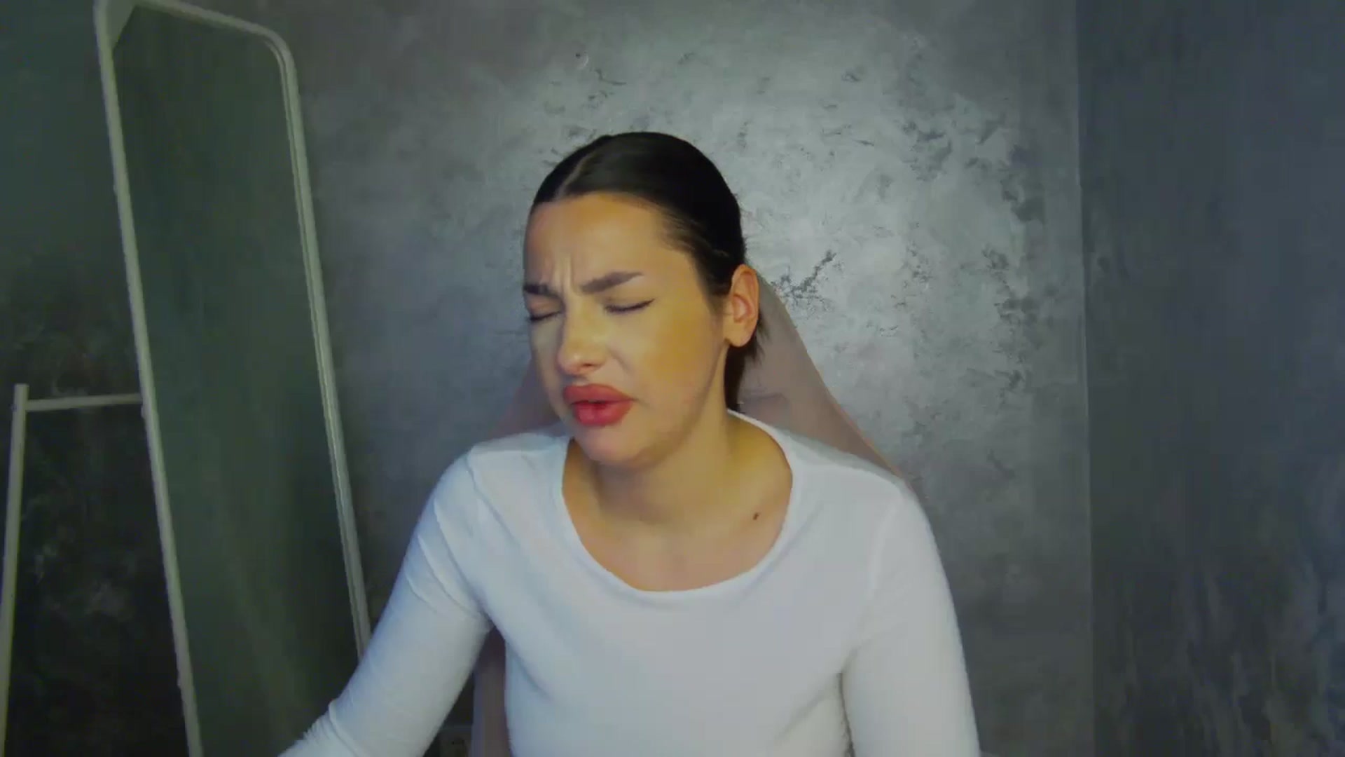 Gallery image thumbnail from WonderWomann's myfreecams stream on, 01/04/2026, 18:31 image 17 of 20