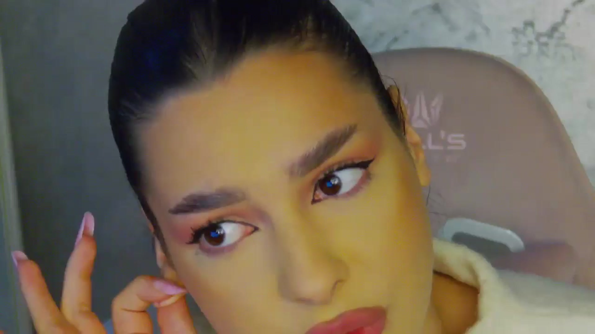 Gallery image thumbnail from WonderWomann's myfreecams stream on, 01/08/2026, 15:29 image 9 of 20