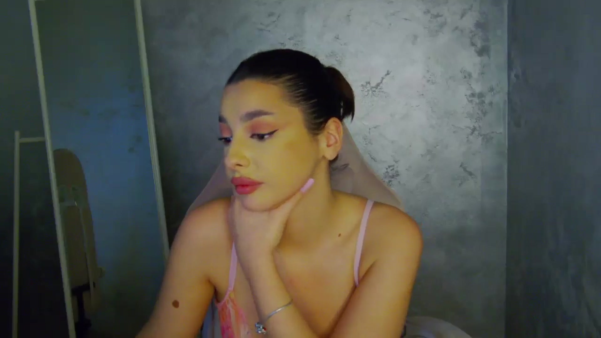 Gallery image thumbnail from WonderWomann's myfreecams stream on, 01/08/2026, 20:05 image 16 of 20