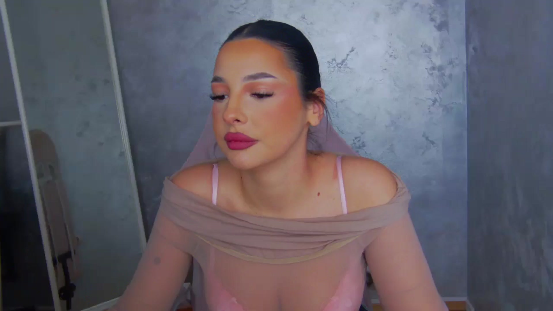 Gallery image thumbnail from WonderWomann's myfreecams stream on, 01/13/2026, 16:02 image 18 of 20