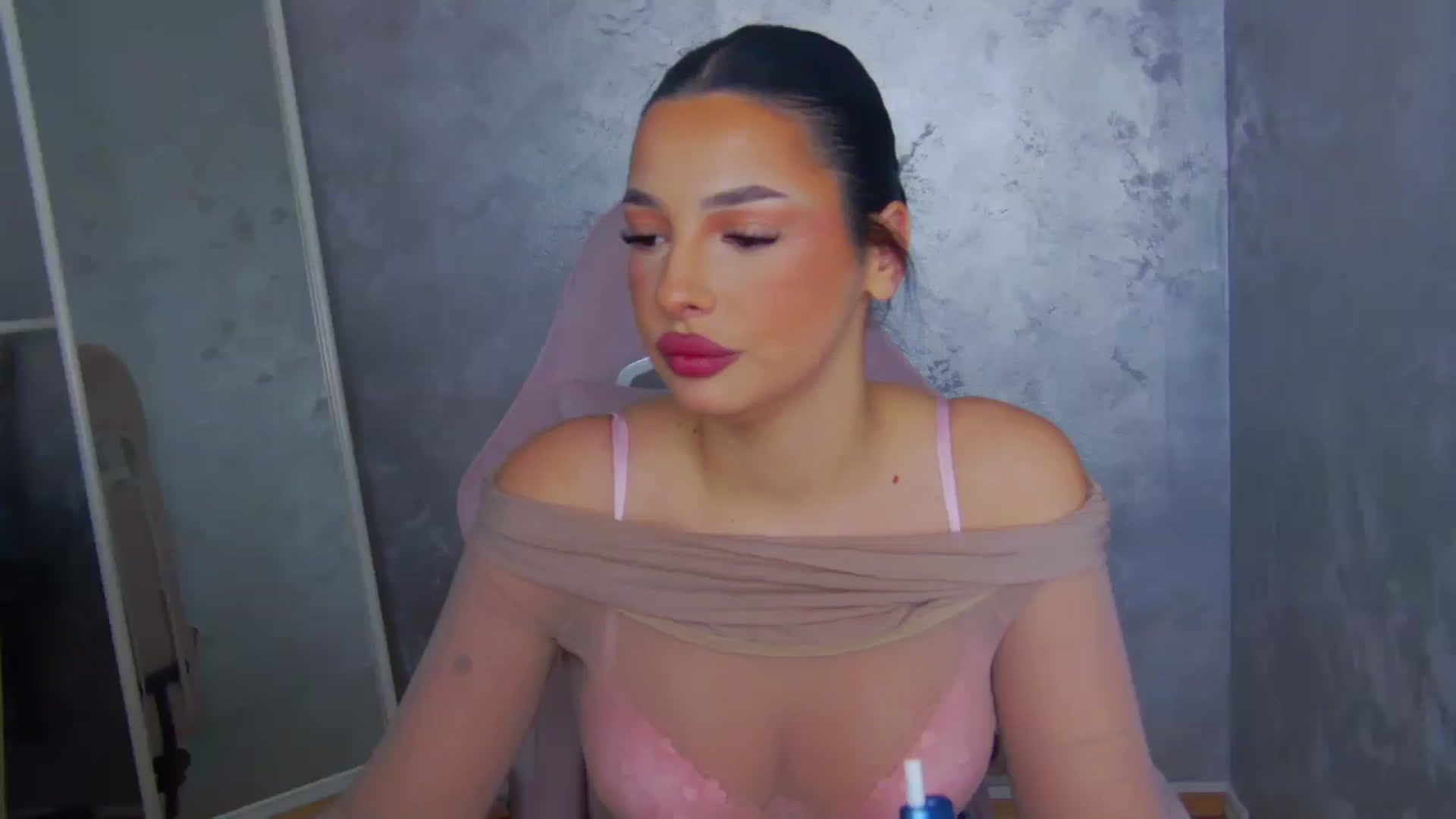 Gallery image thumbnail from WonderWomann's myfreecams stream on, 01/13/2026, 16:02 image 16 of 20