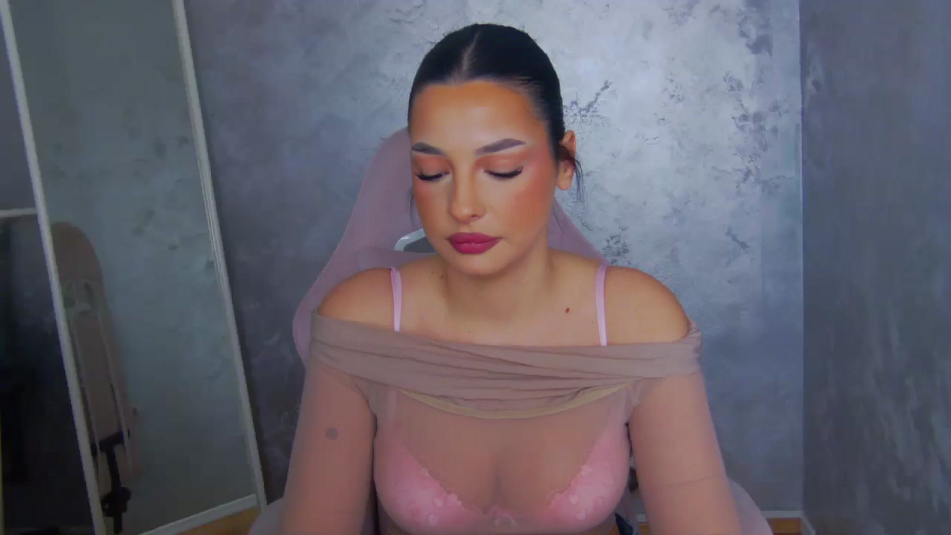 Gallery image thumbnail from WonderWomann's myfreecams stream on, 01/13/2026, 16:02 image 17 of 20
