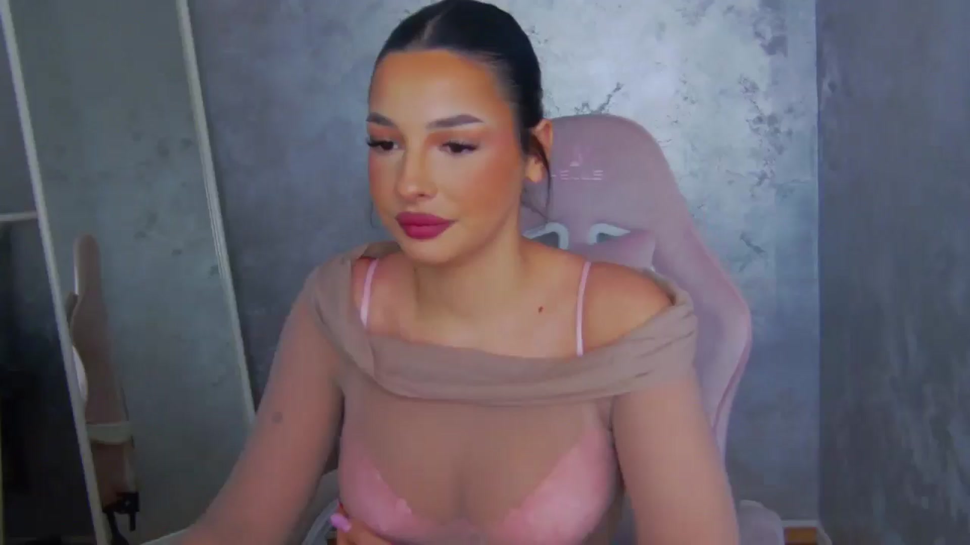 Gallery image thumbnail from WonderWomann's myfreecams stream on, 01/13/2026, 16:02 image 20 of 20