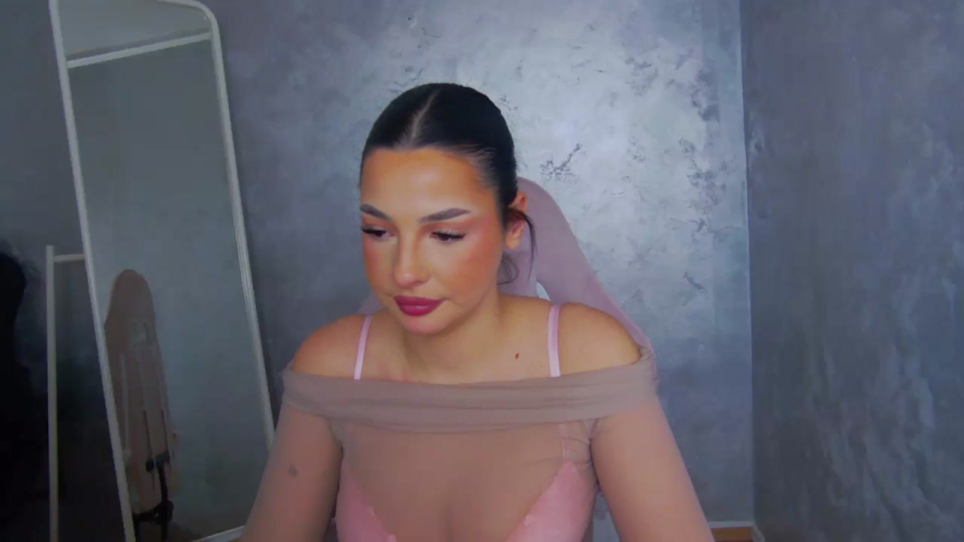 Gallery image thumbnail from WonderWomann's myfreecams stream on, 01/13/2026, 19:47 image 19 of 20
