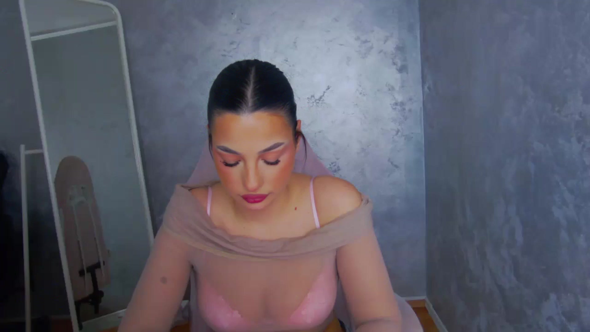 Gallery image thumbnail from WonderWomann's myfreecams stream on, 01/13/2026, 19:47 image 13 of 20