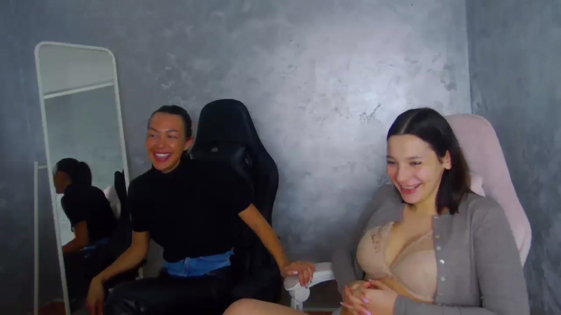 Gallery image thumbnail from WonderWomann's myfreecams stream on, 01/14/2026, 16:31 image 19 of 20